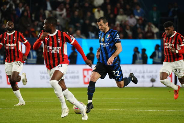 德之間的默 德之間的默